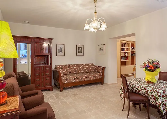 Dimora Storica Palazzo Marescalchi Belli Apartment