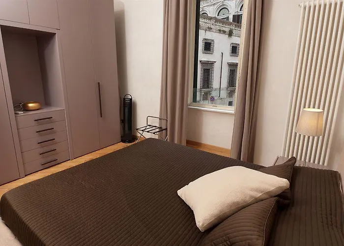 Dimora Storica Palazzo Marescalchi Belli Apartment