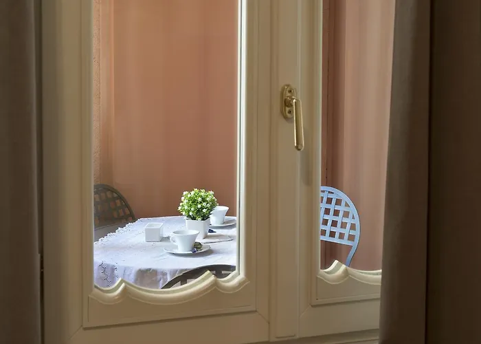 Apartment Dimora Storica Palazzo Marescalchi Belli
